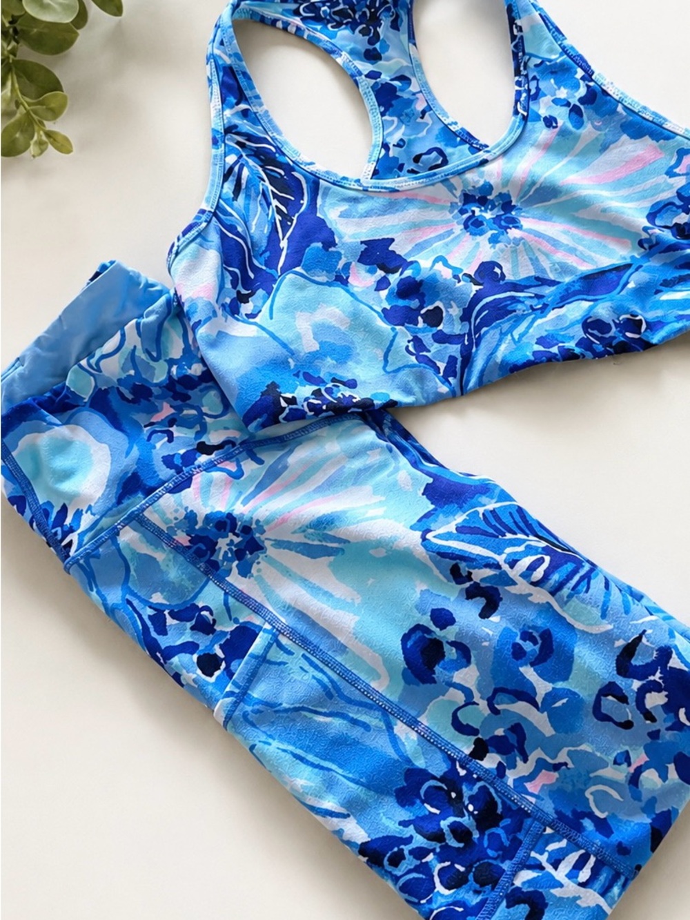 Lilly Pulitzer Blue Floral Print Leggings & Sports Bra Set